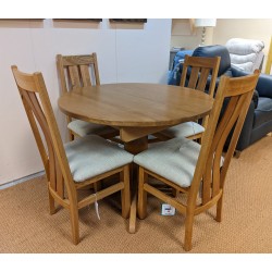  SHOWROOM CLEARANCE ITEM - Andrena Pelham Extending Table & Chairs - PM812 & PM997