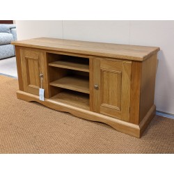  SHOWROOM CLEARANCE ITEM - Andrena Pelham PM950 TV Entertainment Unit