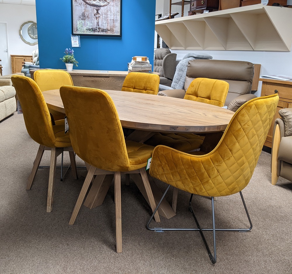 Oak dining table and chairs clearance discount