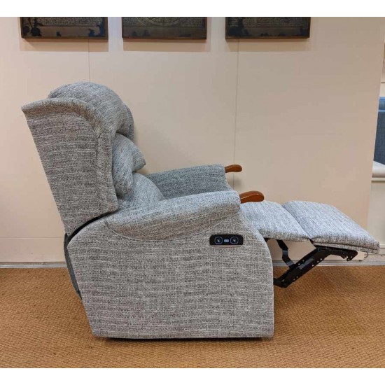  SHOWROOM CLEARANCE ITEM - Celebrity Furniture Westbury Suite - 2 Seater Sofa & Power Recliner