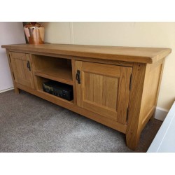 SHOWROOM CLEARANCE ITEM - Corndell Burford 5883 TV Unit - 150cm long