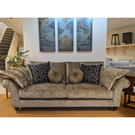  SHOWROOM CLEARANCE ITEM - Duresta Harvard 3 Seater Sofa 