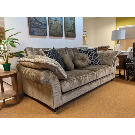  SHOWROOM CLEARANCE ITEM - Duresta Harvard 3 Seater Sofa 