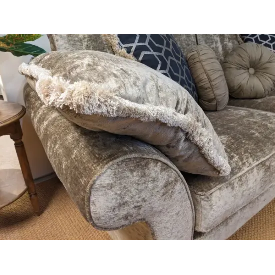  SHOWROOM CLEARANCE ITEM - Duresta Harvard 3 Seater Sofa 