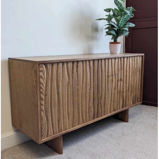  SHOWROOM CLEARANCE ITEM - Ercol Furniture Assendon Medium Sideboard - Model 4302