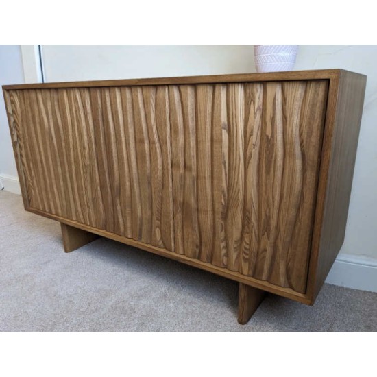  SHOWROOM CLEARANCE ITEM - Ercol Furniture Assendon Medium Sideboard - Model 4302