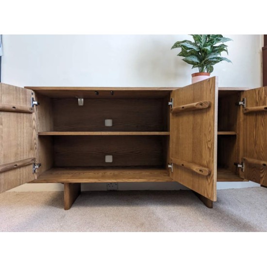  SHOWROOM CLEARANCE ITEM - Ercol Furniture Assendon Medium Sideboard - Model 4302