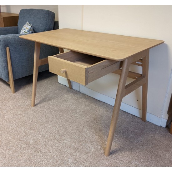  SHOWROOM CLEARANCE ITEM - Ercol Furniture Ballatta 2202 Desk 