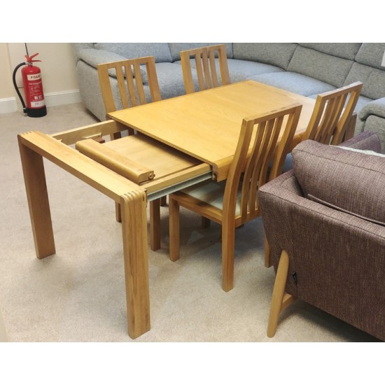  SHOWROOM CLEARANCE ITEM - Ercol Furniture Bosco Small Extending Dining Table with four dining chairs