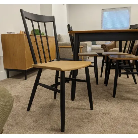  SHOWROOM CLEARANCE ITEM - Ercol Furniture Monza Small Dining Table with 4 Chairs