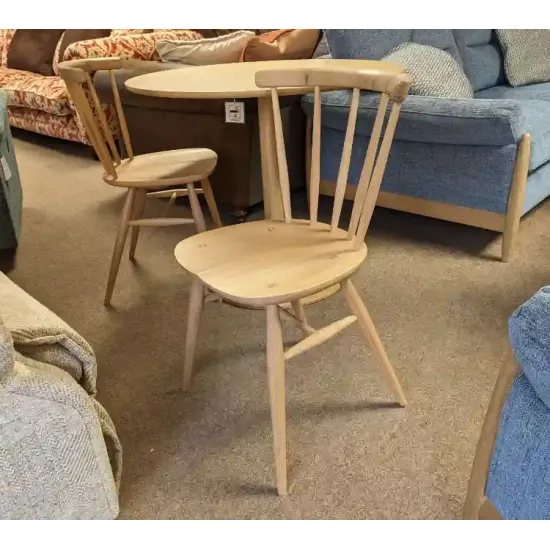  SHOWROOM CLEARANCE ITEM - Ercol Furniture Siena Breakfast Table with 2 Heritage Chairs