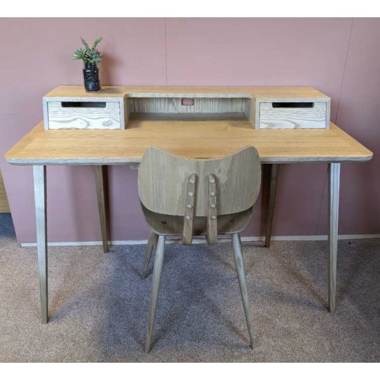 SHOWROOM CLEARANCE ITEM - Ercol Furniture Treviso 2336 Desk SHOWROOM CLEARANCE ITEM - Ercol Furniture Treviso 2336 Desk