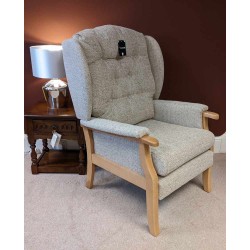  SHOWROOM CLEARANCE ITEM - Joynsons Croxton Grand Chair - 18" seat height