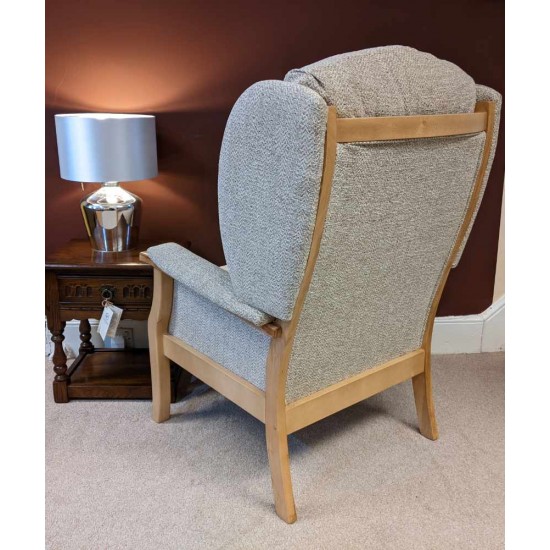  SHOWROOM CLEARANCE ITEM - Joynsons Croxton Grand Chair 