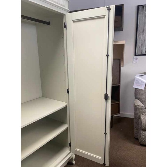 SHOWROOM CLEARANCE ITEM - Laura Ashley Provencale Mirrored Wardrobe SHOWROOM CLEARANCE ITEM - Laura Ashley Provencale Mirrored Wardrobe