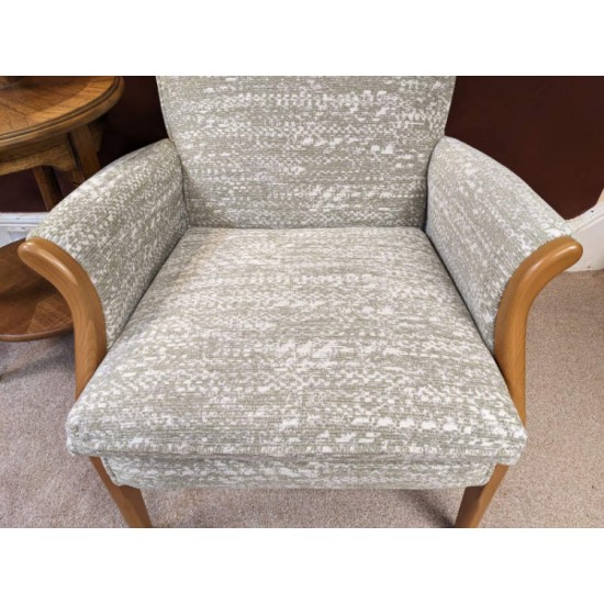 SHOWROOM CLEARANCE ITEM - Parker Knoll Froxfield Side Chair SHOWROOM CLEARANCE ITEM - Parker Knoll Froxfield Side Chair