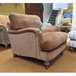 SHOWROOM CLEARANCE ITEM - Clara Chair