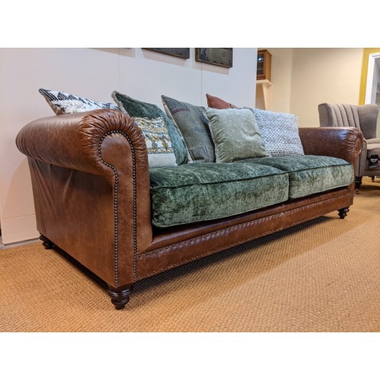  SHOWROOM CLEARANCE ITEM - Tetrad Constable Midi Sofa 