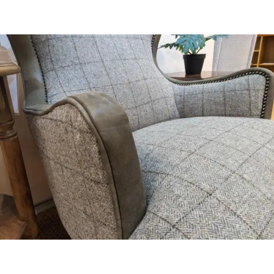  SHOWROOM CLEARANCE ITEM - Tetrad Nairn Chair