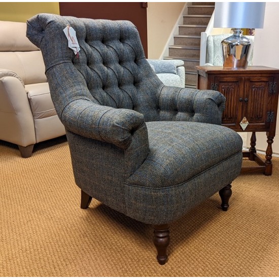  SHOWROOM CLEARANCE ITEM - Old Charm Wood Bros 2 Seater Pickering Sofa & Chair