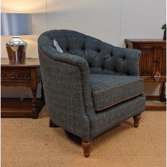  SHOWROOM CLEARANCE ITEM - Wood Bros Furniture Stamford Chair (Old Charm)