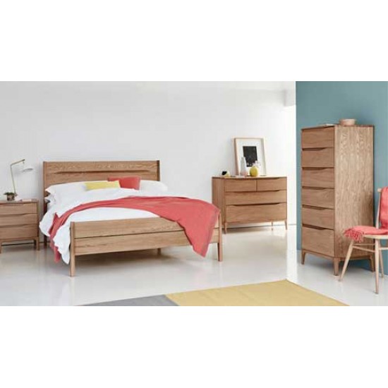 Ercol Rimini 3282 3 drawer bedside cabinet - IN STOCK AND AVAILABLE