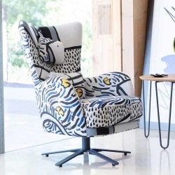 Kylian Chair on Swivel Base