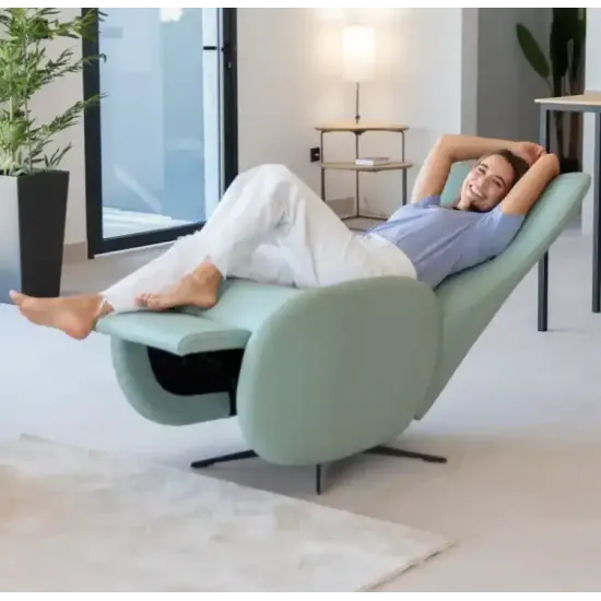 Mondrian Manual Recliner