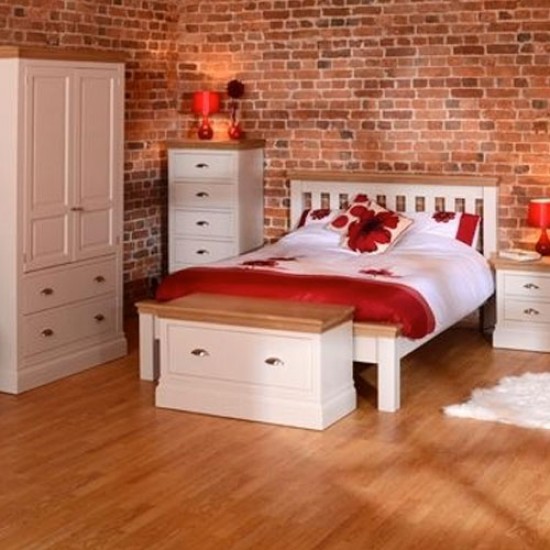 Lundy Quad Wardrobe With 2 Drawers (Split Version between drawers and section directly above it)