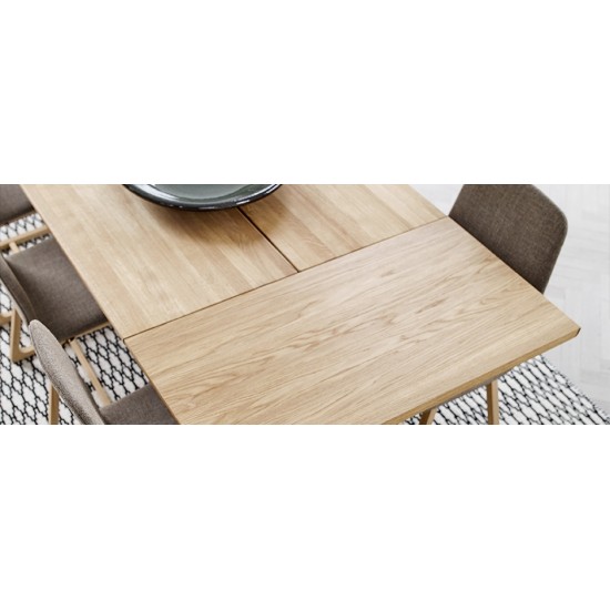 Skovby SM105 Dining Table - Solid Top